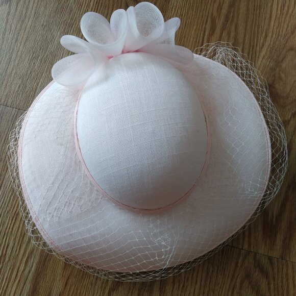 Vintage Pale Pink Hat with Mesh Bow and Net Veiling Fancy Formal Wedding Race Da - Picture 3 of 9